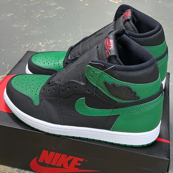 Nike Air Jordan 1 Hi Retro Pine Green 555088-030 Toe Gorge - Picture 5 of 11